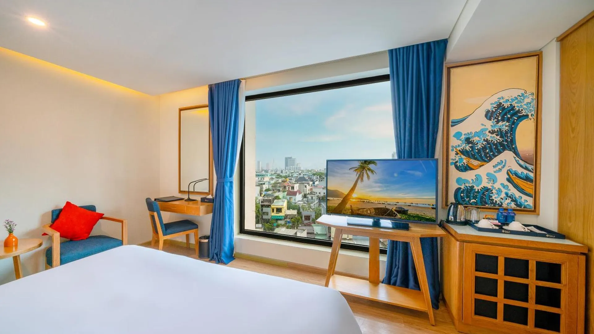 Sala Danang Beach Hotel