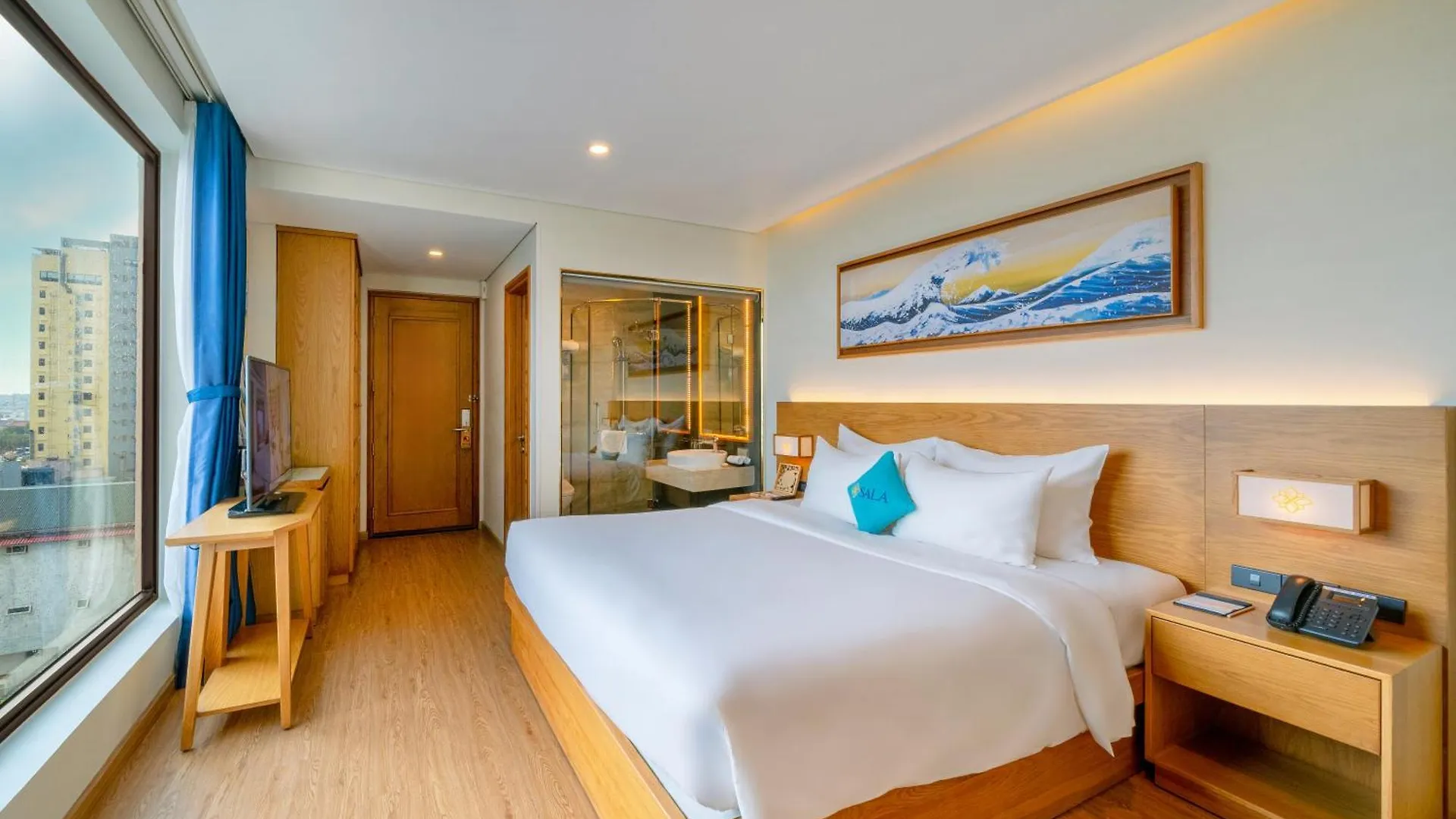 Sala Danang Beach Hotel